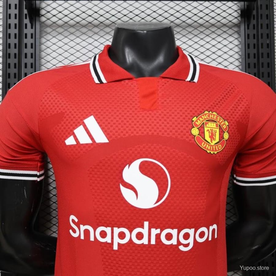 Manchester United main kit 2026-2027