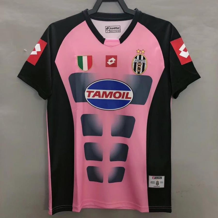 Juventus team 2002-2003 pink