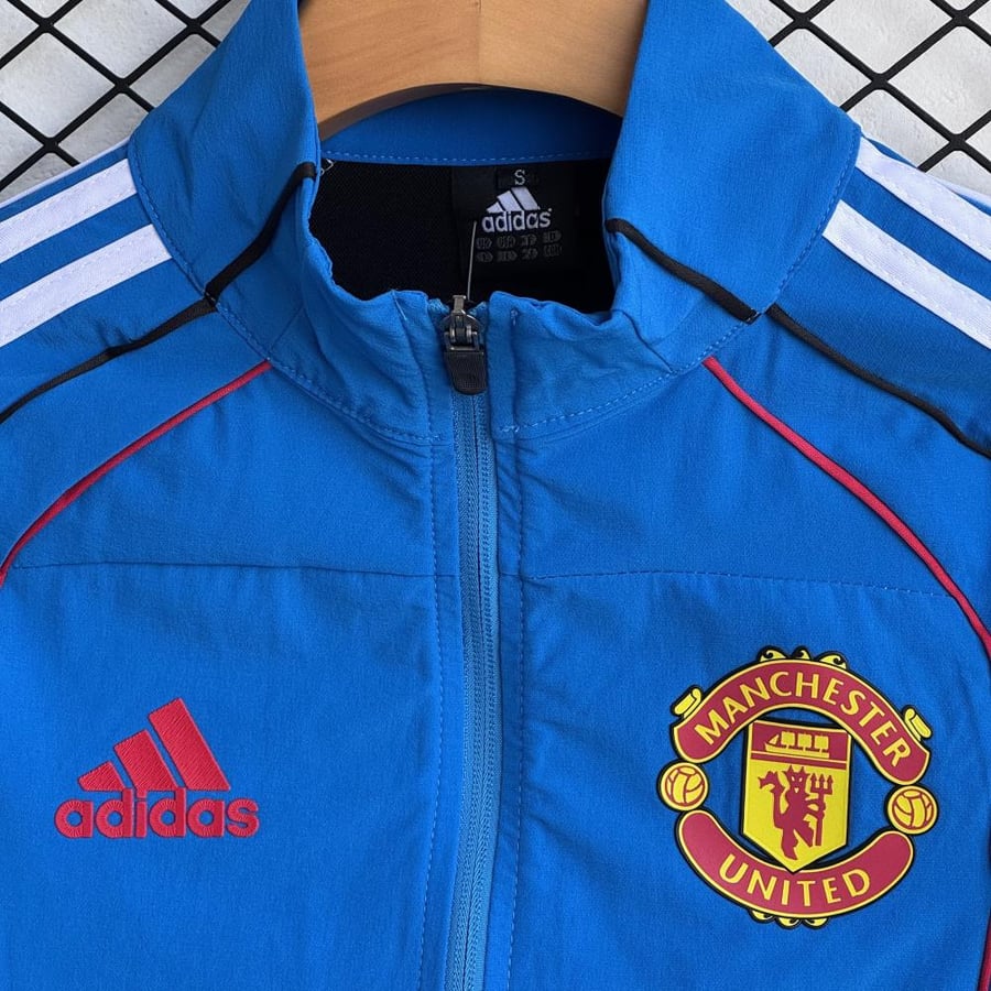 Manchester United 2025-2026 winter training set, waterproof, blue