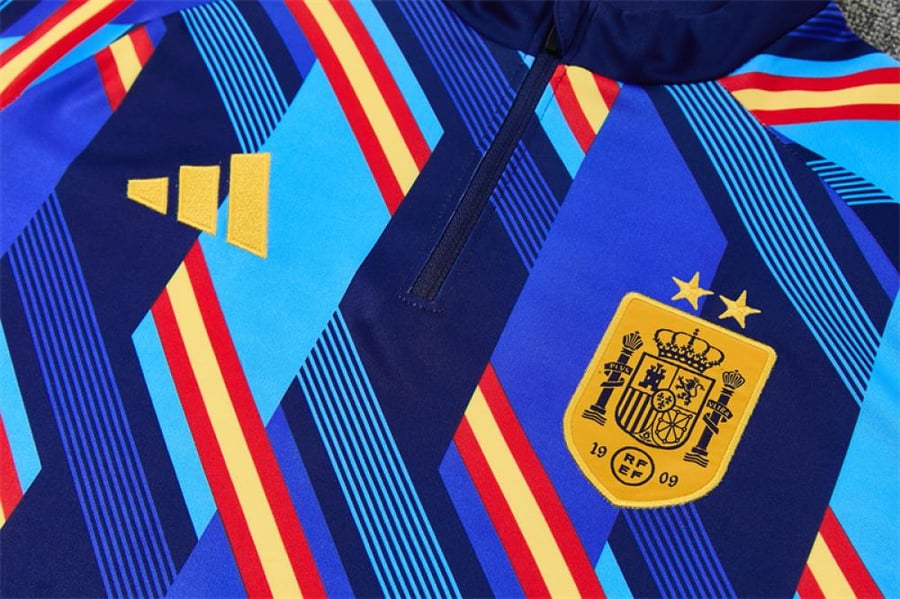 طقم تدريب شتوي منتخب اسبانيا 2026-2027 ازرق
