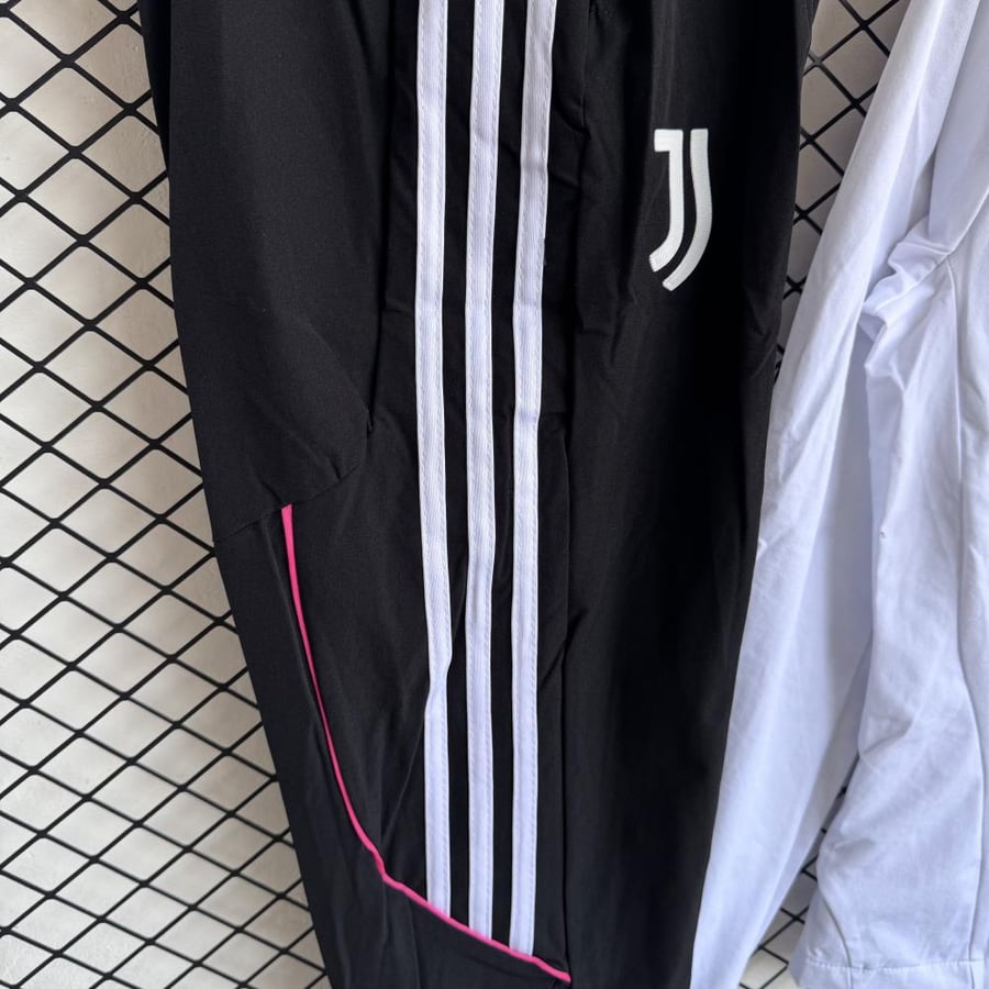 Winter training set Juventus 2025-2026 waterproof white