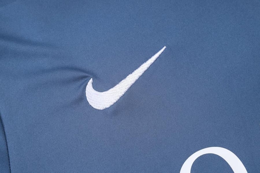 Paris Saint-Germain 2025-2026 summer training set gray