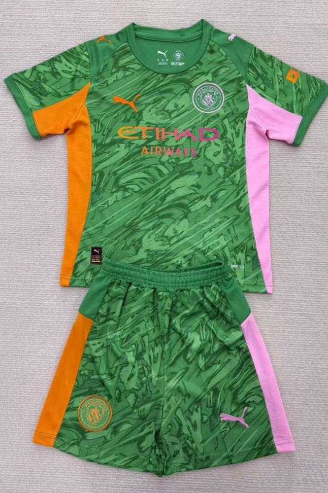 Manchester City goalkeeper set 2025-2026 green