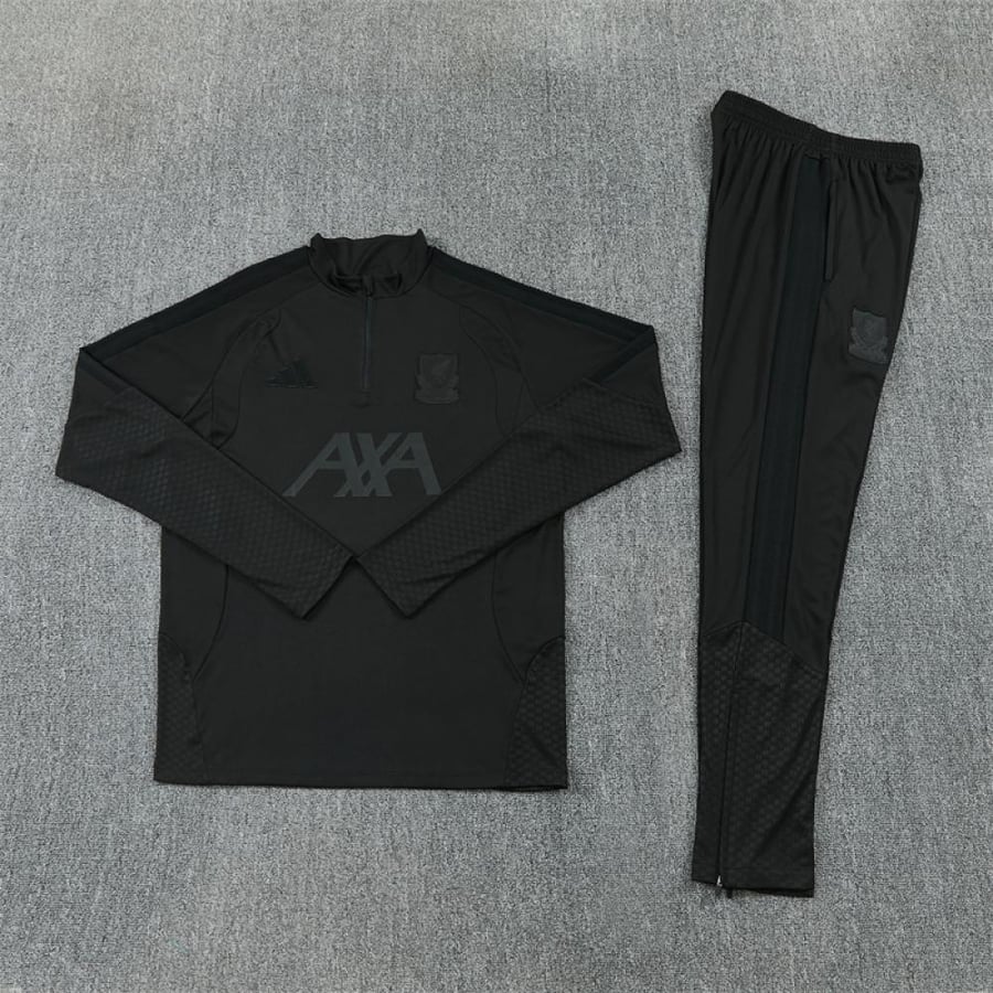 Liverpool 2026-2027 winter training set black