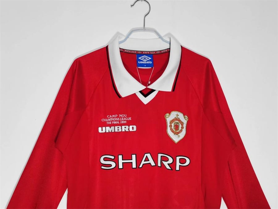 Manchester United team, 1998-2000 season, red, long sleeve