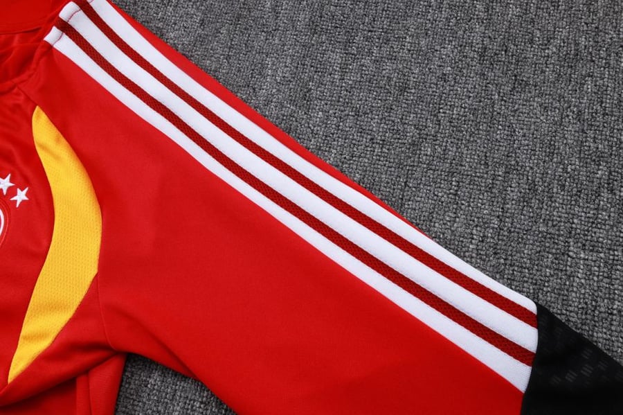 طقم تدريب شتوي منتخب المانيا 2025-2026 احمر سحاب كامل