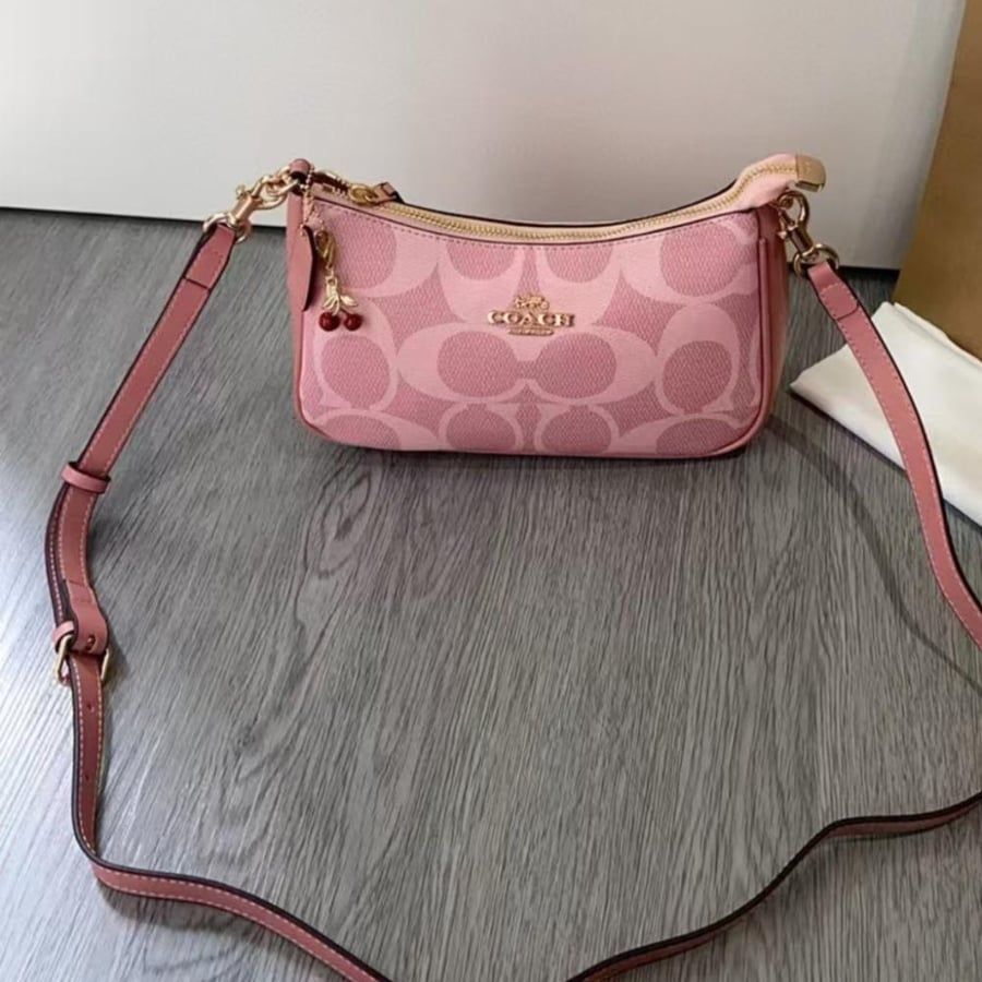 حقيبة تيري كوتش اوتلت | Teri Shoulder bag