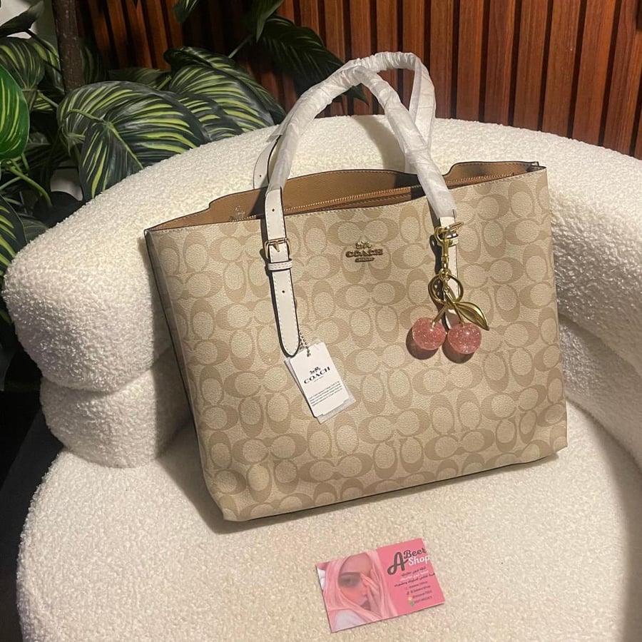 coach mollie tote / كوتش مولي ابيض + بيج