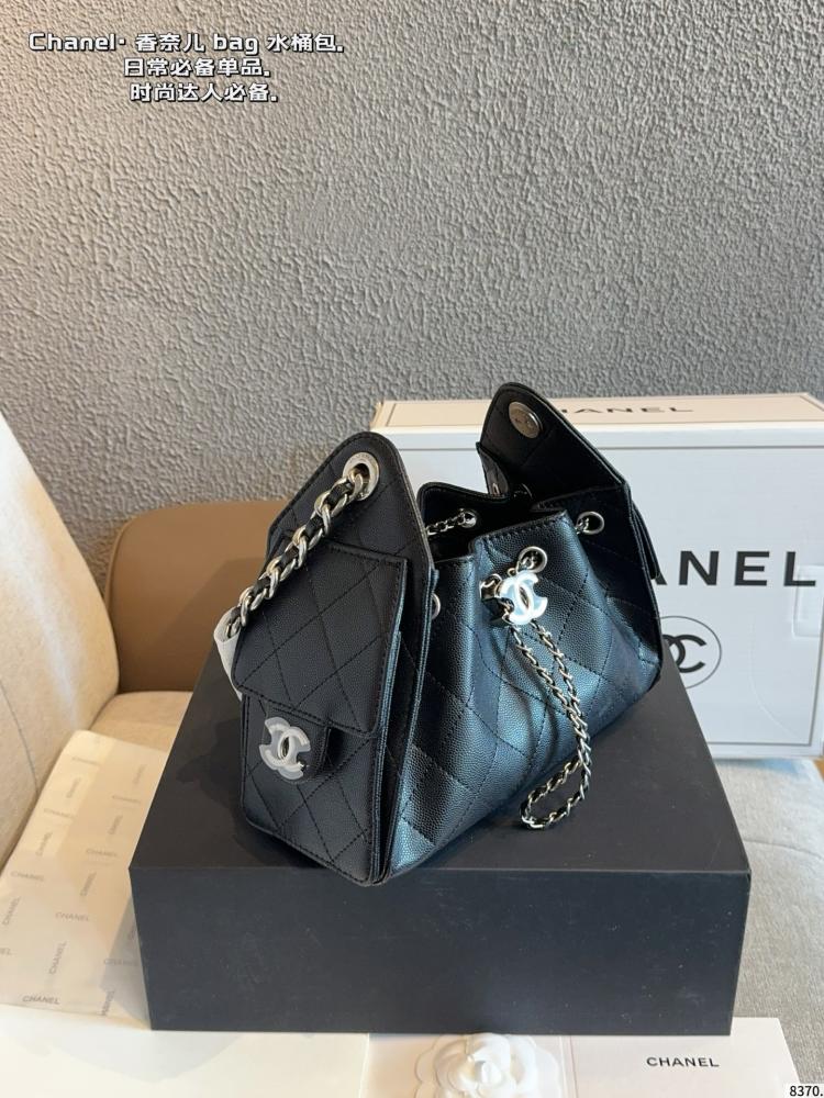 حقيبة شانيل ( اسود لوقو فضي ) CHANEL 22 small HANDBAG