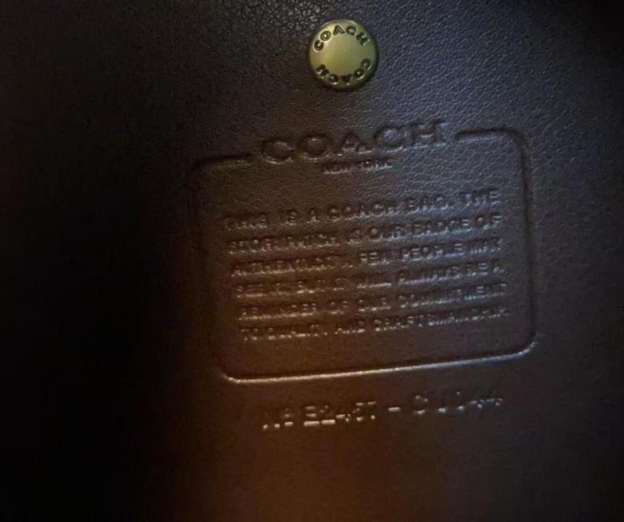 شنطة كتف بروكلين 28 بني داكن (Brooklyn Shoulder )