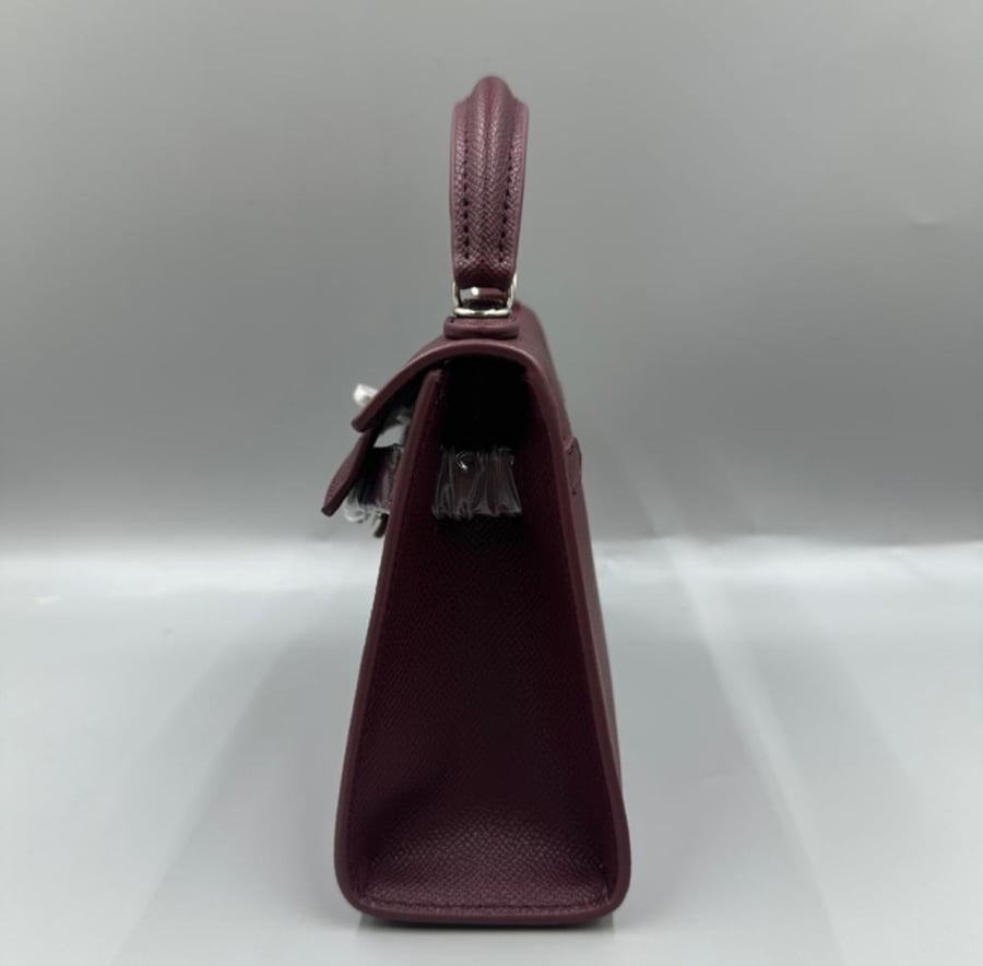 Kelly - Dark Red ( احمر داكن  )