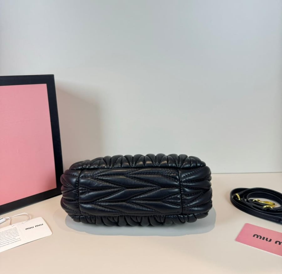 Miu Miu - Black