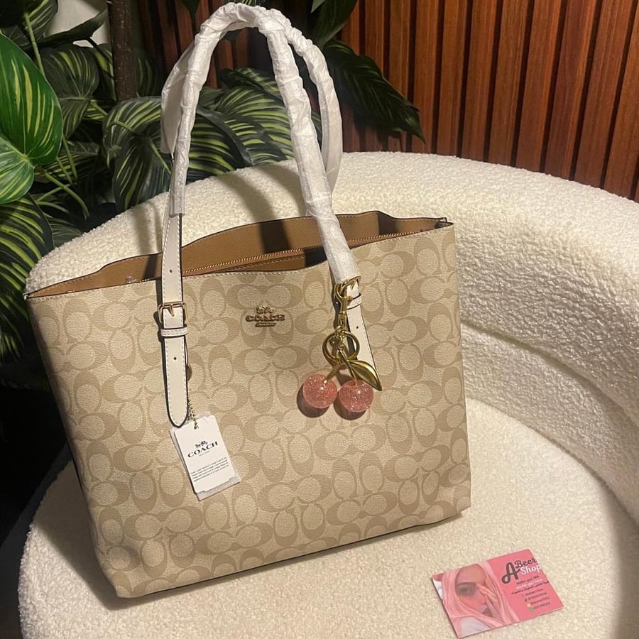 coach mollie tote / كوتش مولي ابيض + بيج