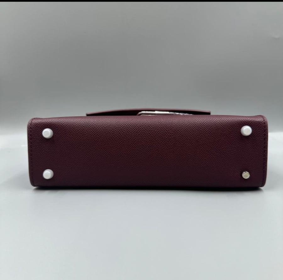 Kelly - Dark Red ( احمر داكن  )