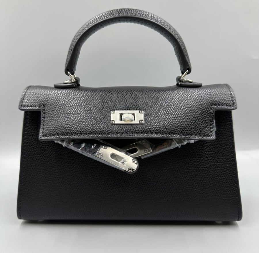 Kelly - Black ( اسود  )