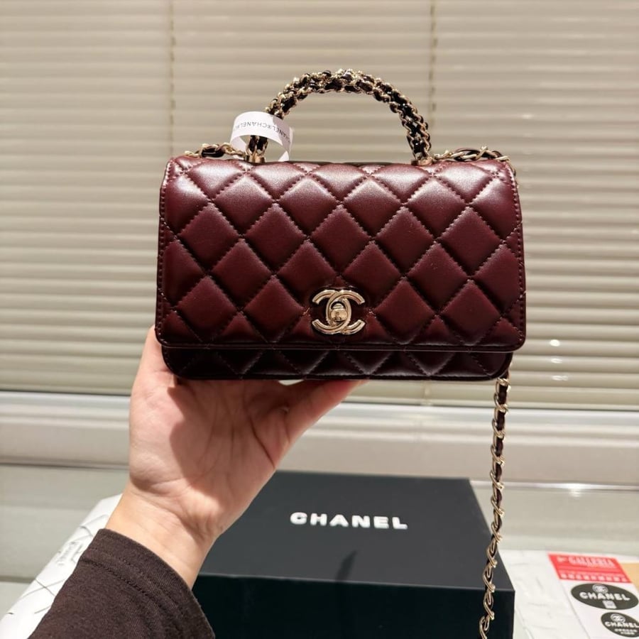 شنطه شانيل برغندي - CHANEL