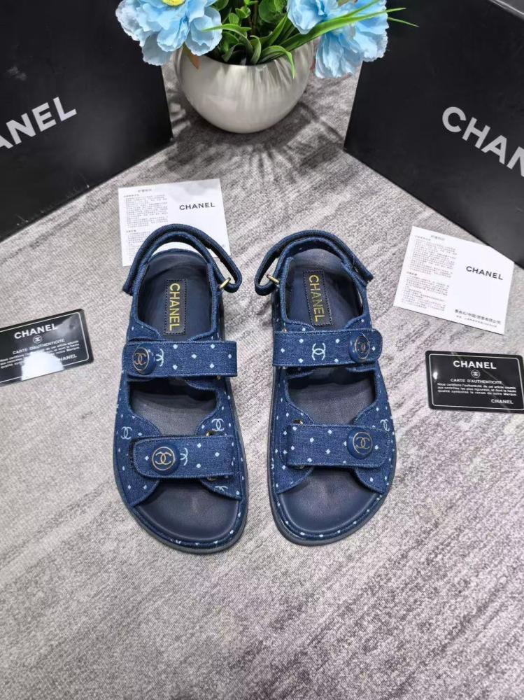 حذاء شانيل CHANEL Shoes