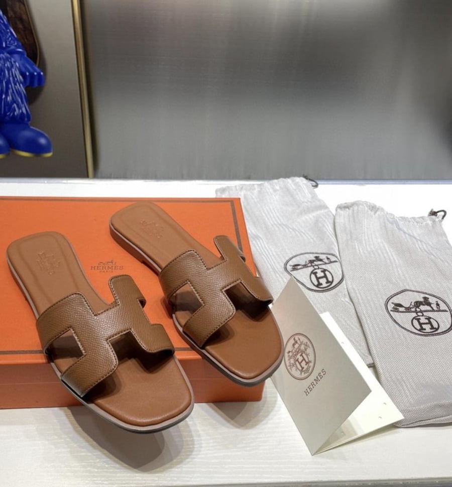 سليبر ايرمز - بني كامل  Slippers Hermes