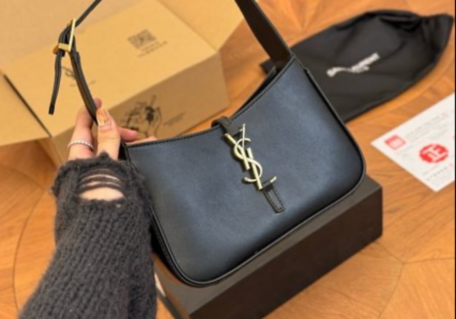 SAINT LAURENT