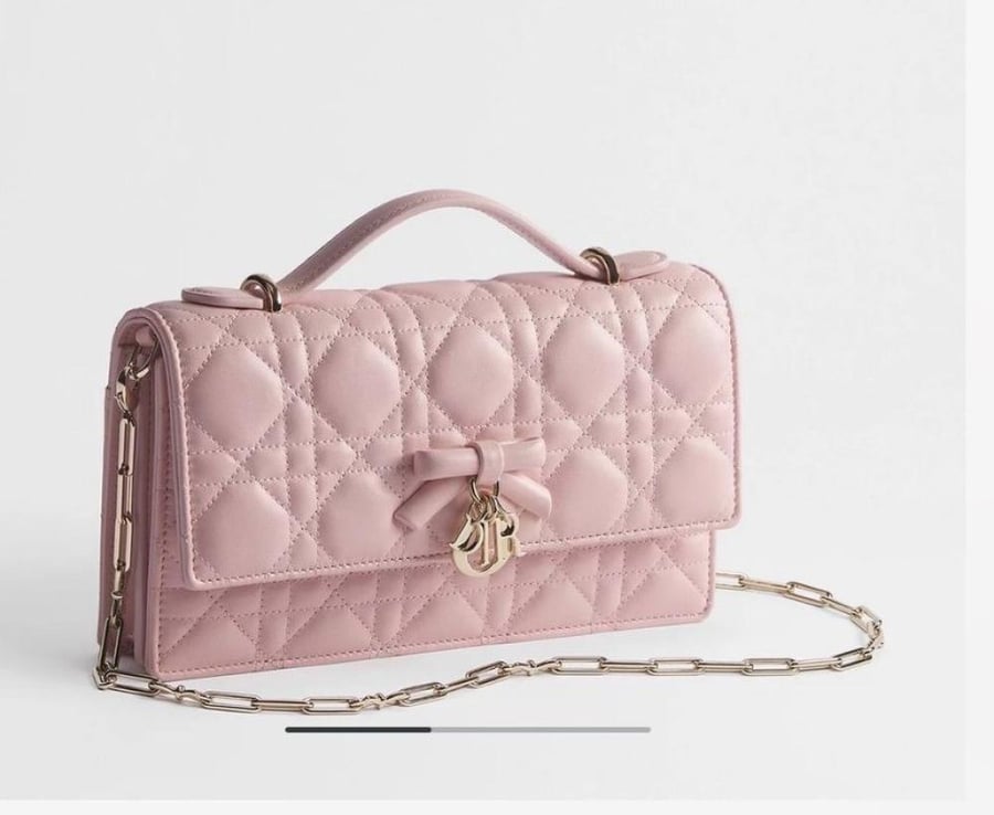 Jw dior pink تسليم فوري