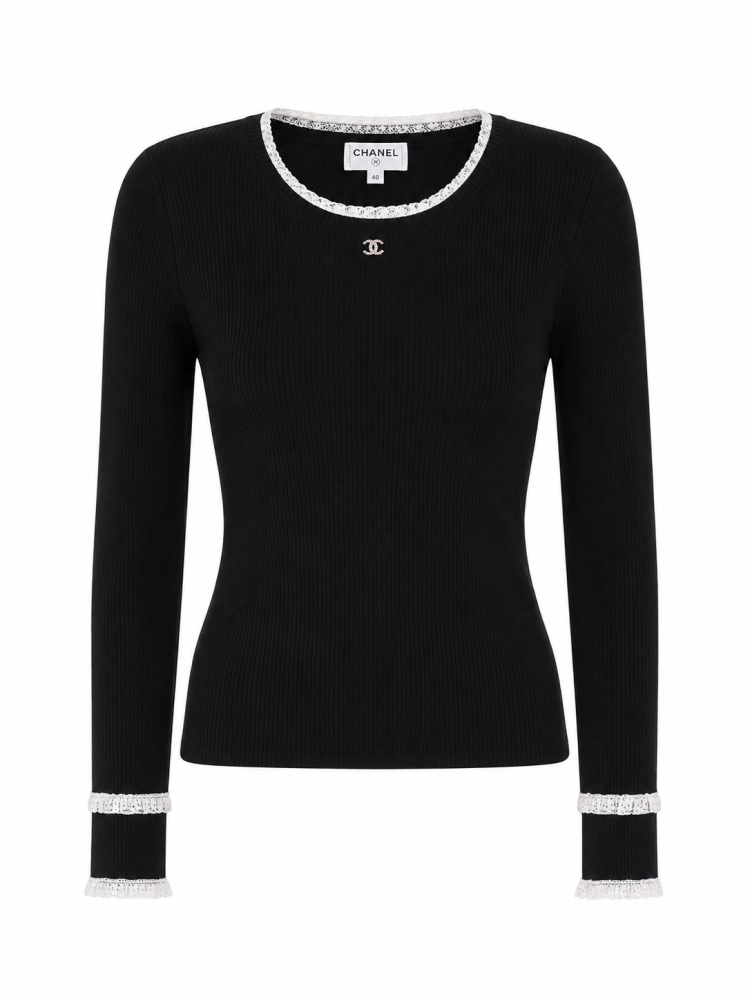 Black chanel top size s-m تسليم فوري