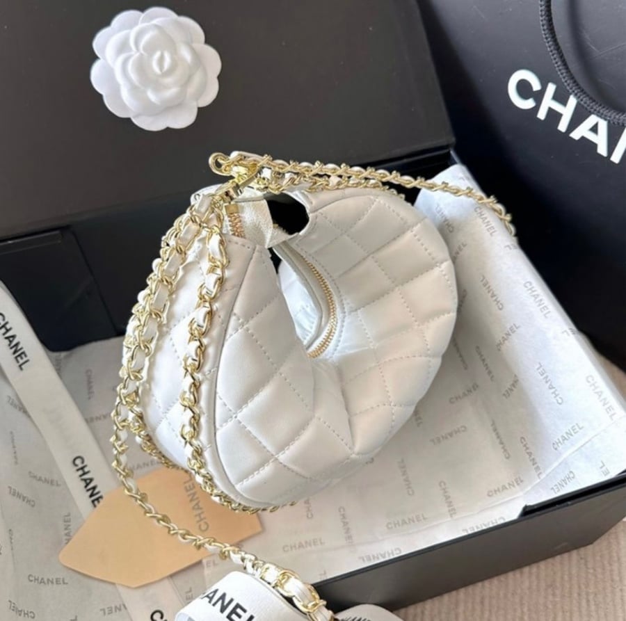 Chanel 22cm