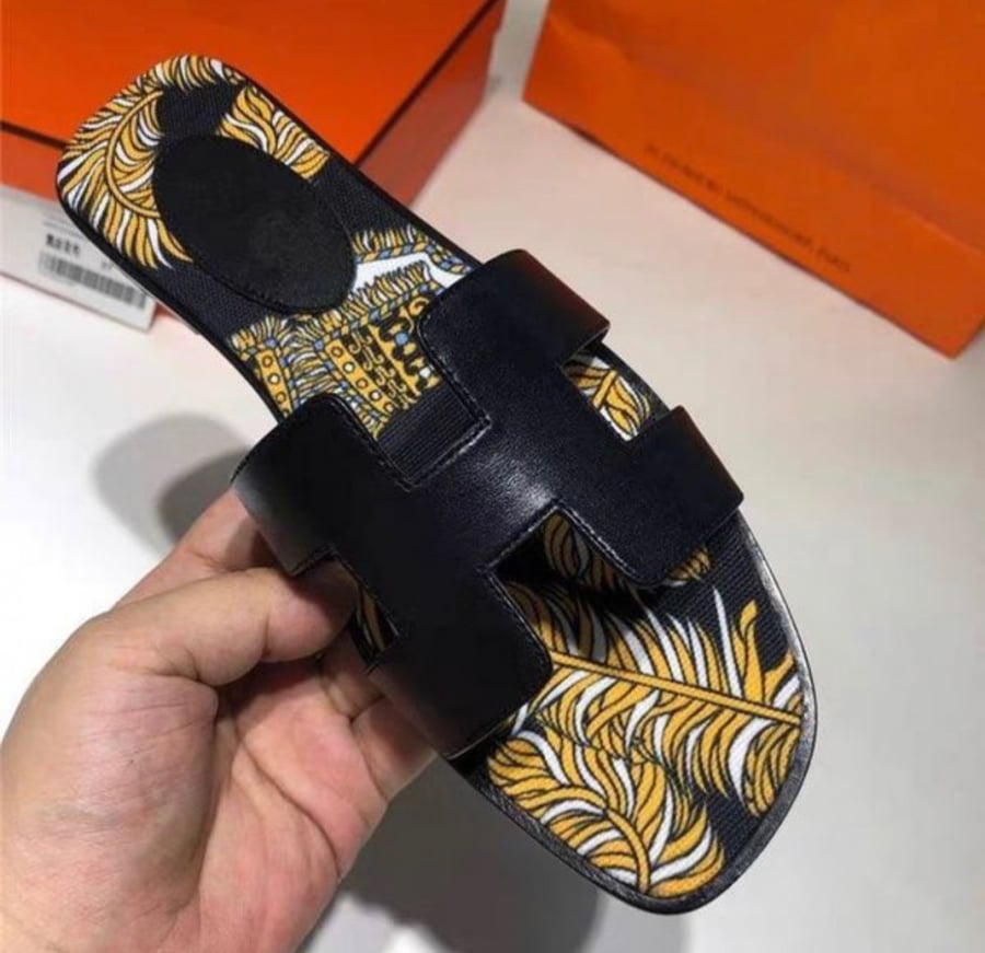 Hermes oran sandal