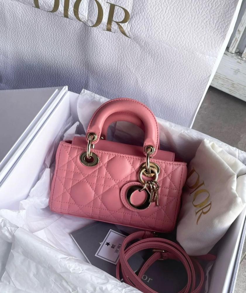 Pink dior d-joy