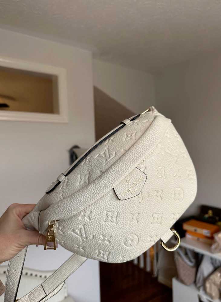 Lv belt bag