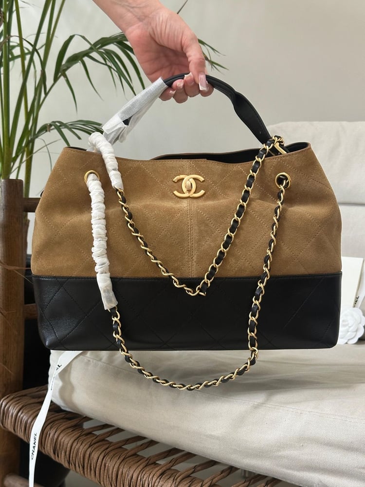 Chanel tote