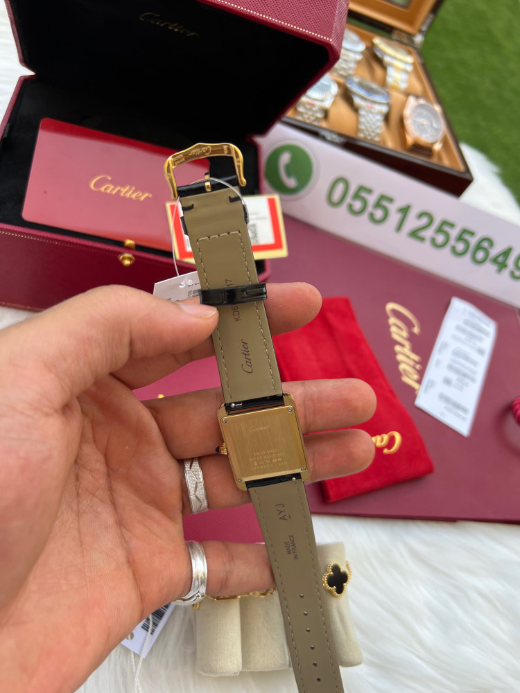 ساعة كارتير نسائي معا اسواره مجانيهCartier