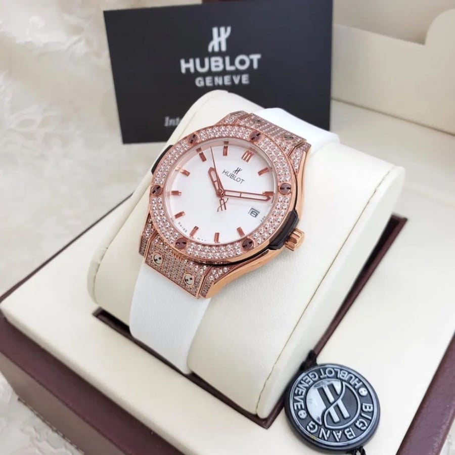 ساعة هوبلت نسائي - HUBLOT