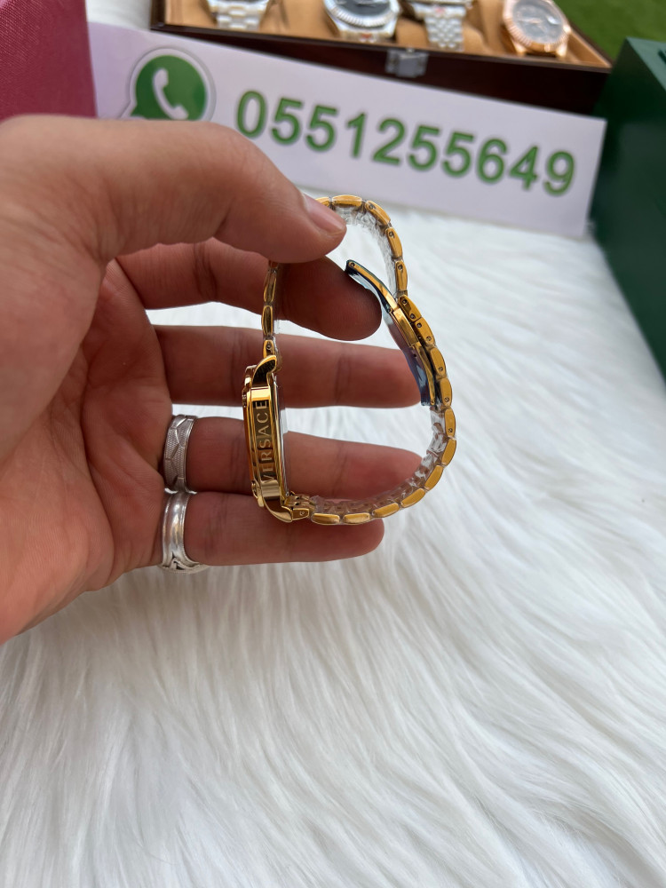 ساعات فرزاتشي - VERSACE