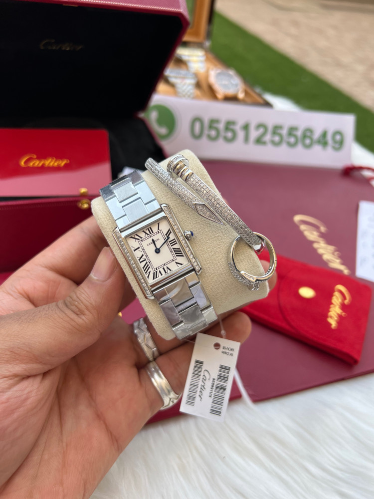 ساعة كارتير نسائي معا اسواره مجانيهCartier