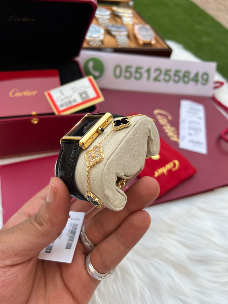 ساعة كارتير نسائي معا اسواره مجانيهCartier