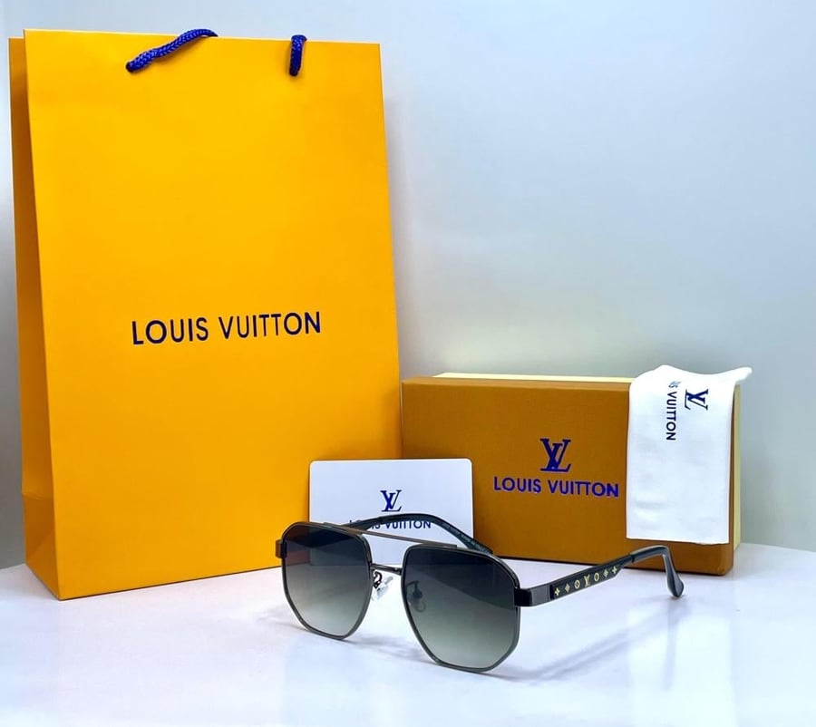 نظارة Louis Vuitton لويس فويتون  Louis Vuitton Sunglasses