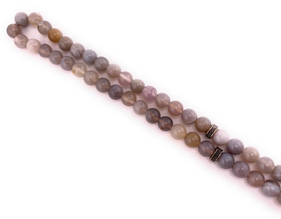 حجر العقيق الأبيض ( White Agate)