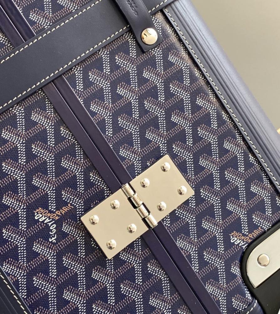 goyard Satolas travel