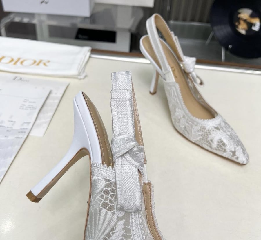 Classic Pamp J'Adior Open Back Shoes with Lace-up