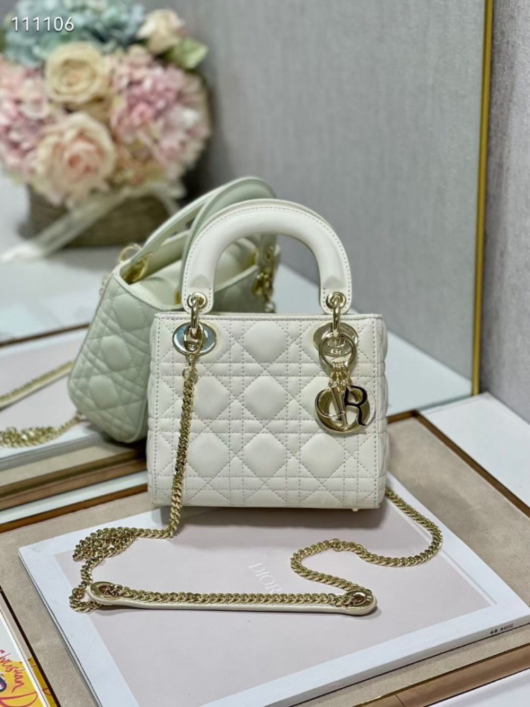 Lady Dior White (shiny & matte)