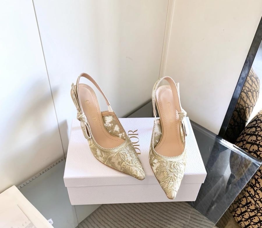 Classic Pamp J'Adior Open Back Shoes with Lace-up