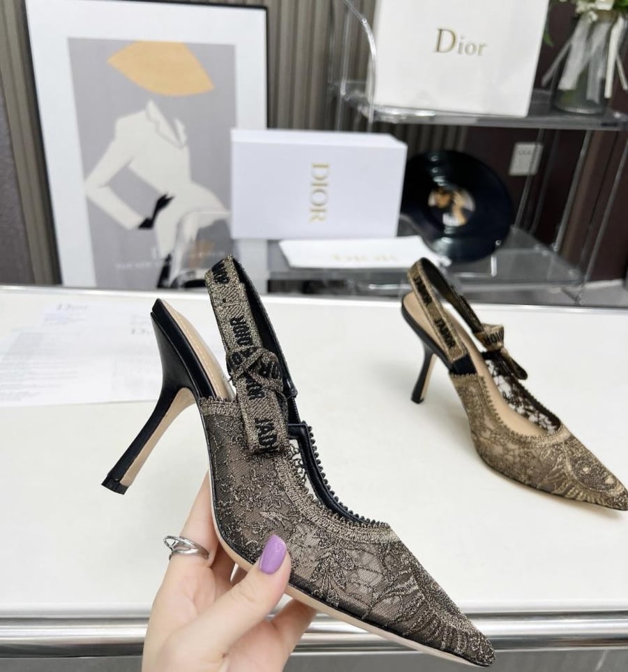 Classic Pamp J'Adior Open Back Shoes with Lace-up