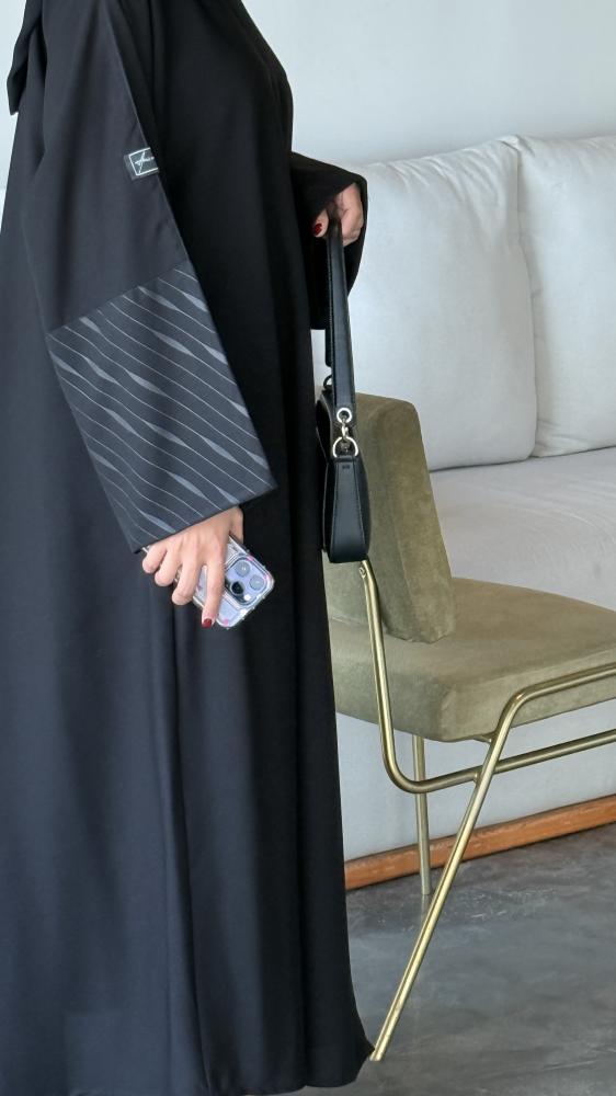 "عباية رقم (68)"