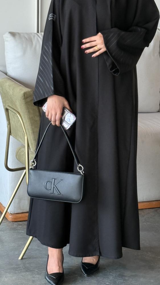 "عباية رقم (68)"