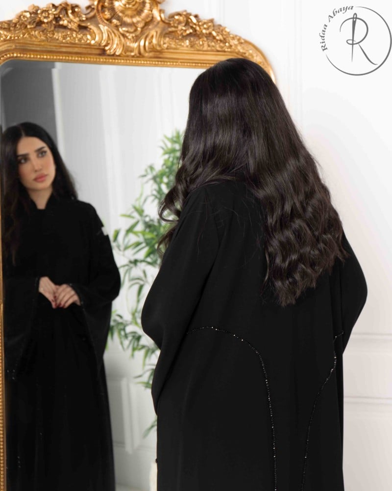 عباية اكمام واسعه R25