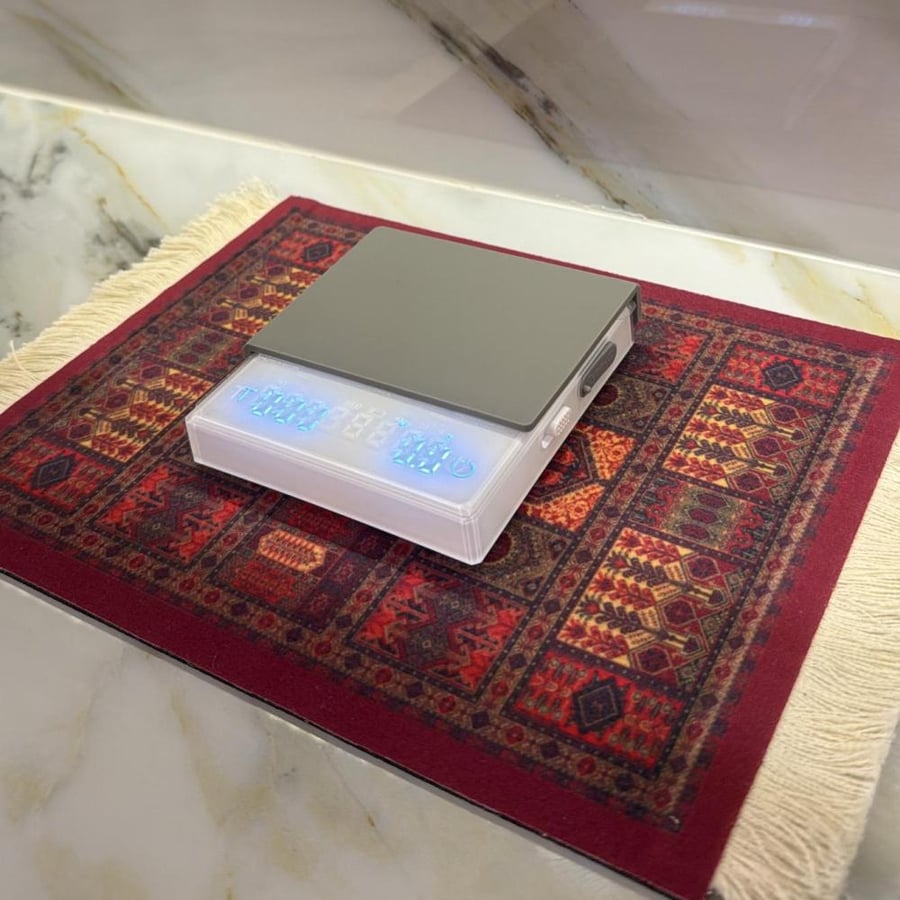 ميزان رقمي لمس
