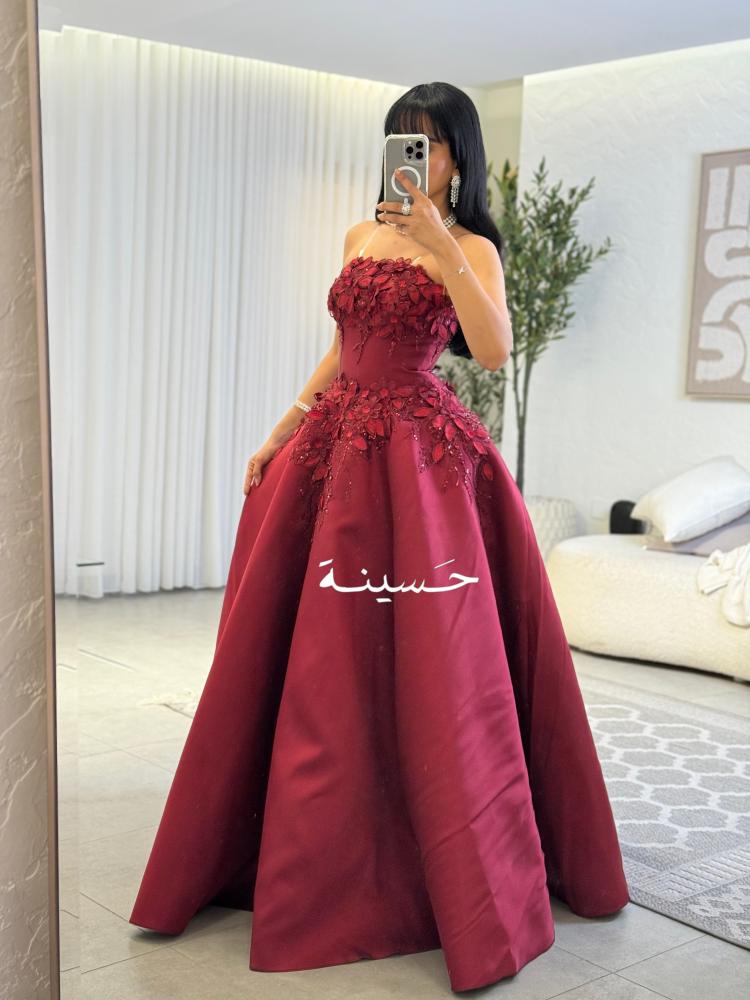 فستان سهرة كورسيه مزين بورود في الصدر و الخصر