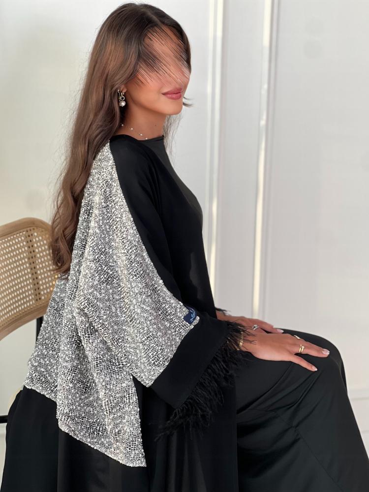 Feather abaya in black