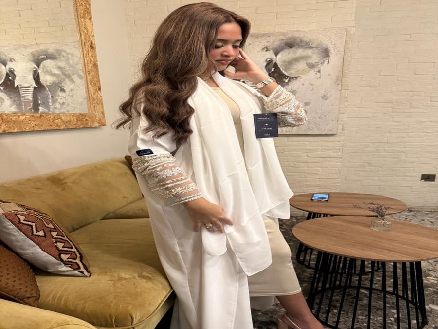 Pearl abaya