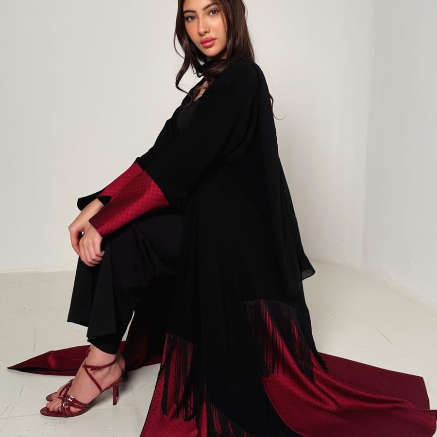 Carmella abaya